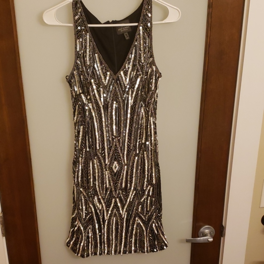 Gorgeous Adrianna Papell beaded dress size 2